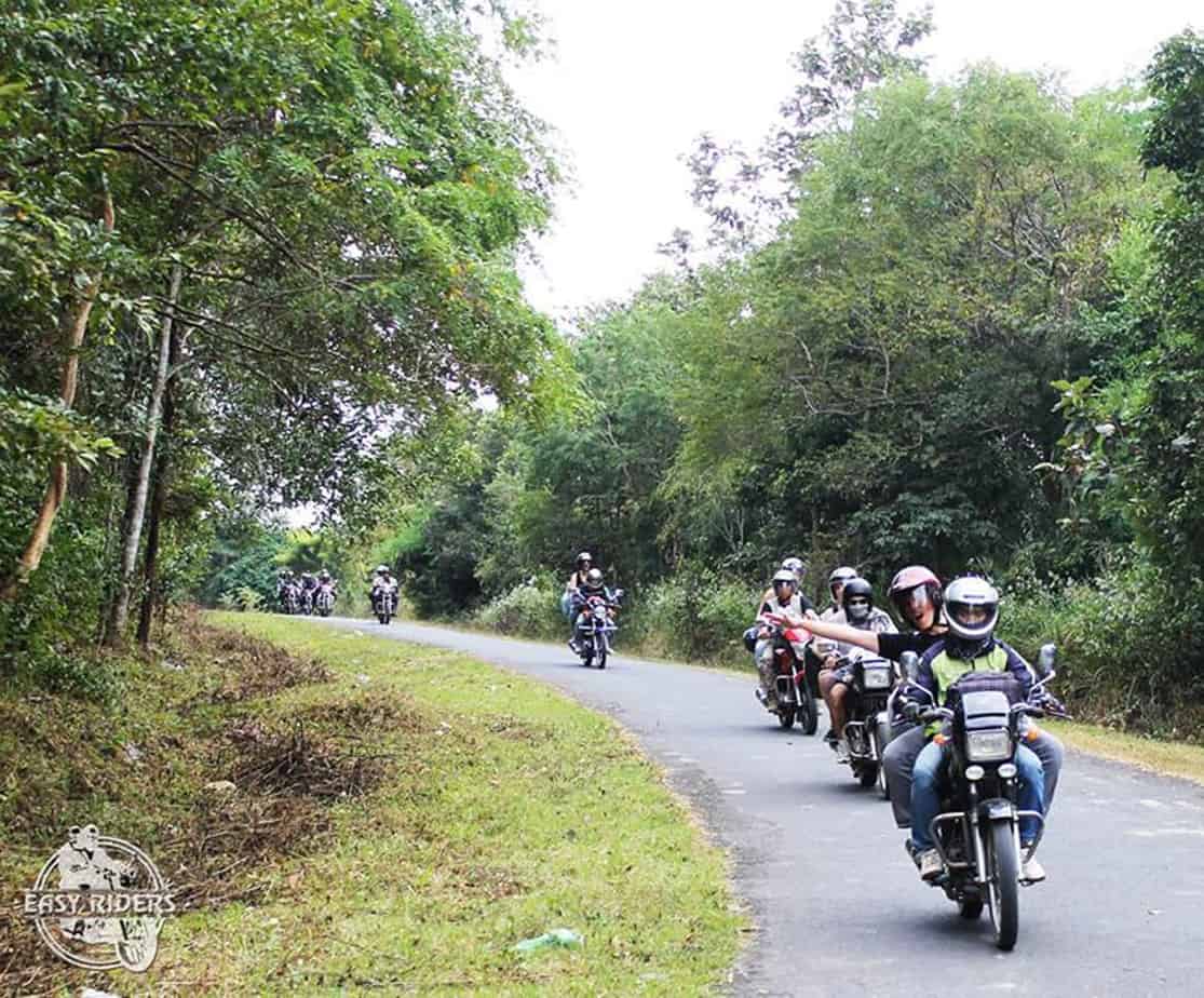 Day 2: Buon Me Thuot - Lak (140 km - 4 hours riding) 