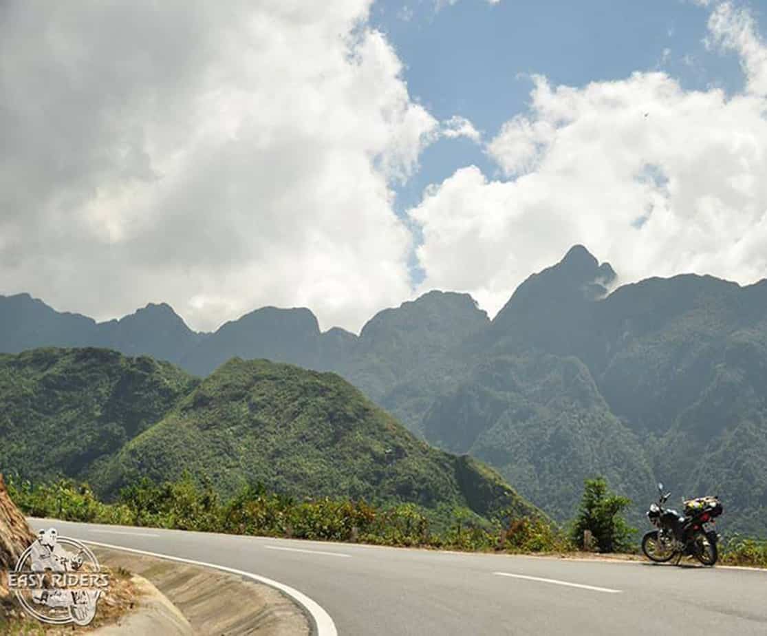 Day 2: Khe Sanh - Hue (190 km - 6 hours riding)