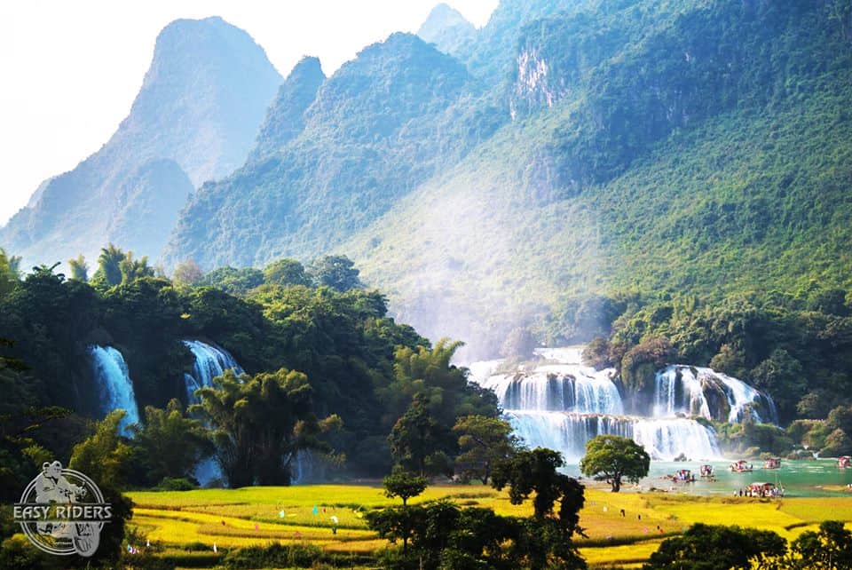 Top 12 beautiful waterfalls in Vietnam - Ban Gioc Waterfall, Cao Bang