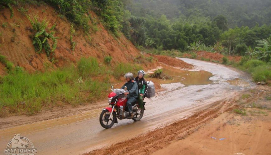 Easy Rider Hue to Saigon Motorbike Tour