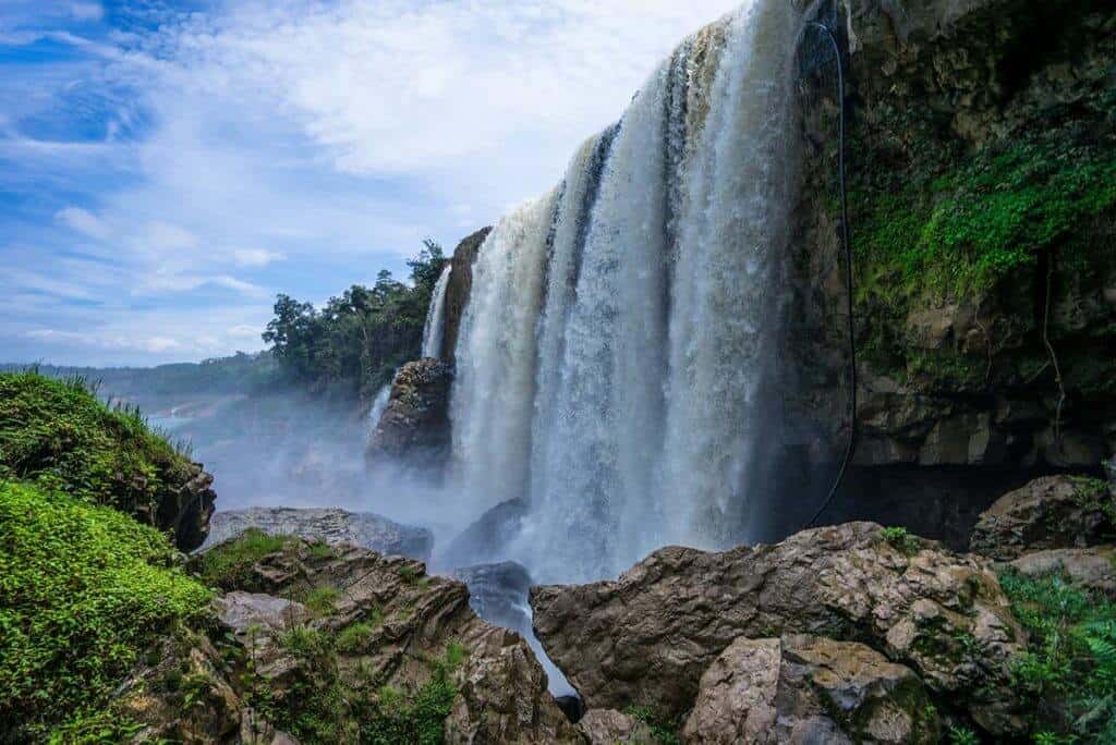 Top 12 beautiful waterfalls in Vietnam - Bao Dai Waterfall, Lam Dong