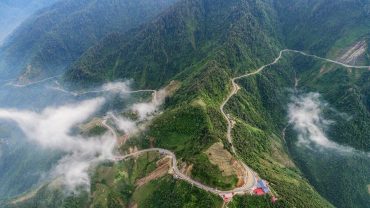 Khau Pha Pass - Top 10 spectacular pass in Vietnam