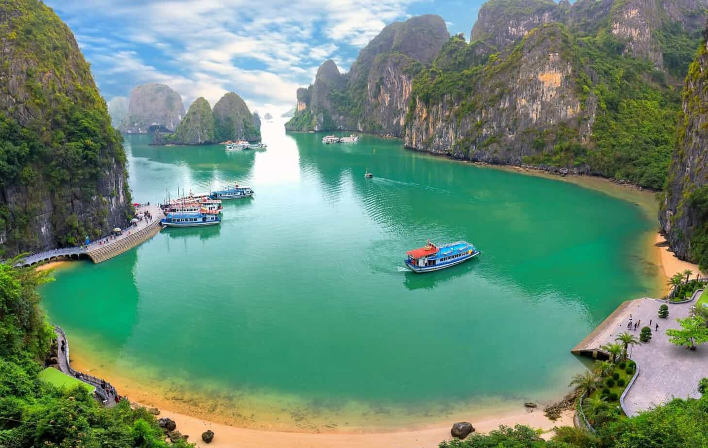 Beautiful beaches in Vietnam - Ha Long Beach