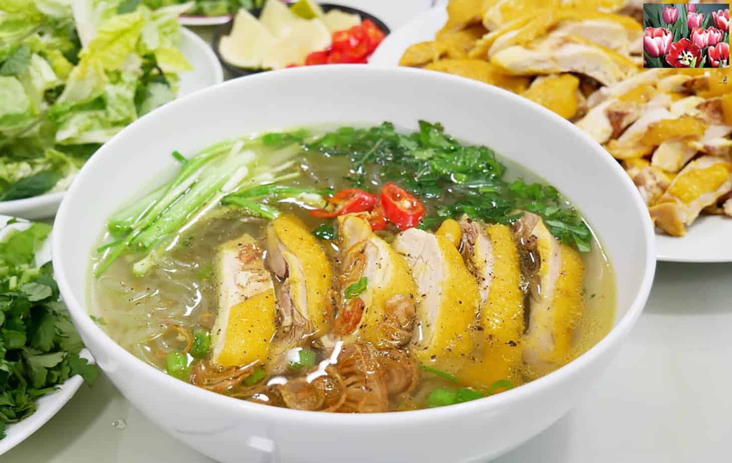 Must-Try Dishes in Vietnam - Miến Gà