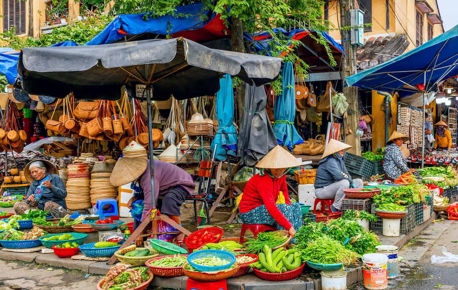 Best things to do in Hoi An - Explore the local markets