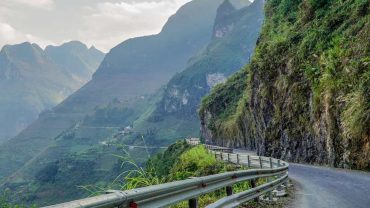 4 incredible mountain passes in Northern Vietnam for riding motorcycle