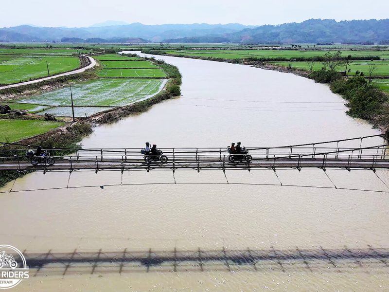 Experience the real Vietnam by Motorbike!