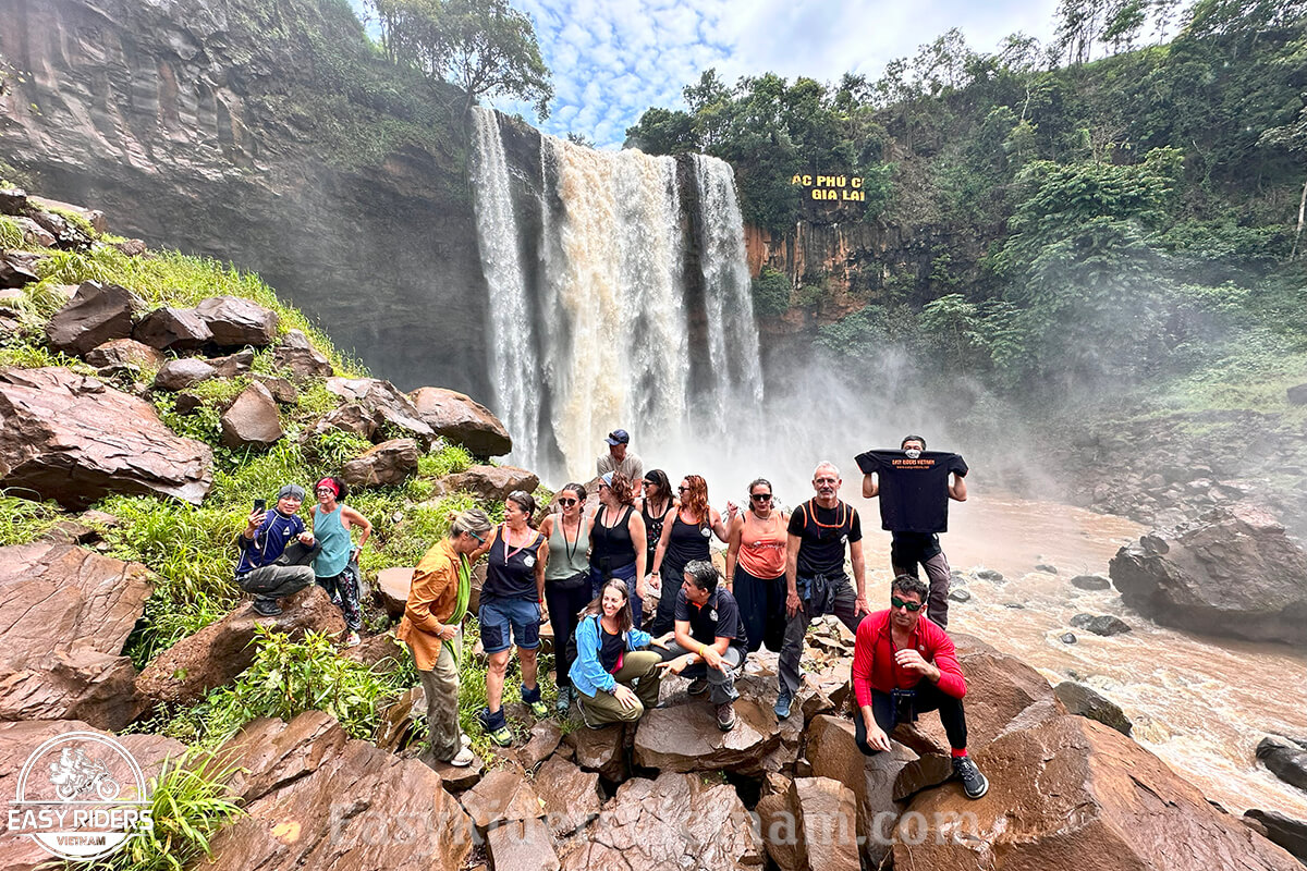 Day 3: Dray Sap Waterfall – Chu Se (180 km – 7 hours riding)